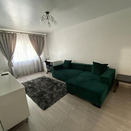 The Urban Hub 1 Apartamento Iasi Exterior foto